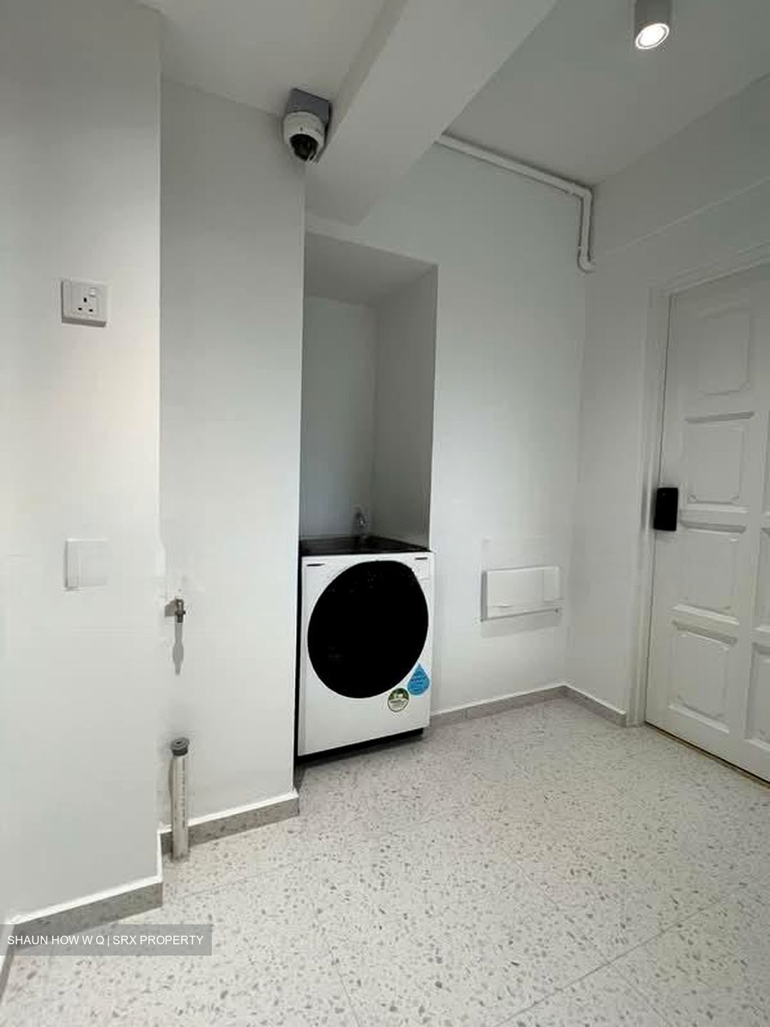 Lucky Plaza (D9), Apartment #536186571